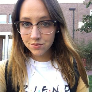 Meet your Posher, Taylor